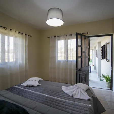 Do Salgueirinho * 圣托·蒂尔索