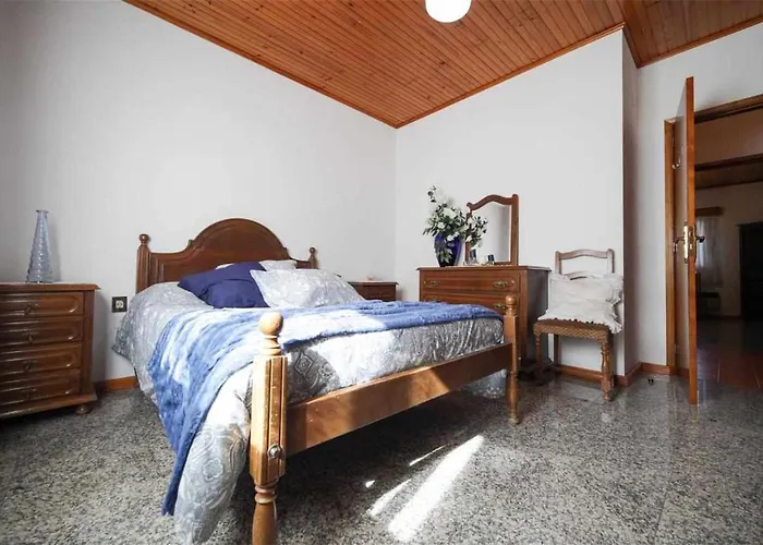 Do Salgueirinho Nyaraló Santo Tirso